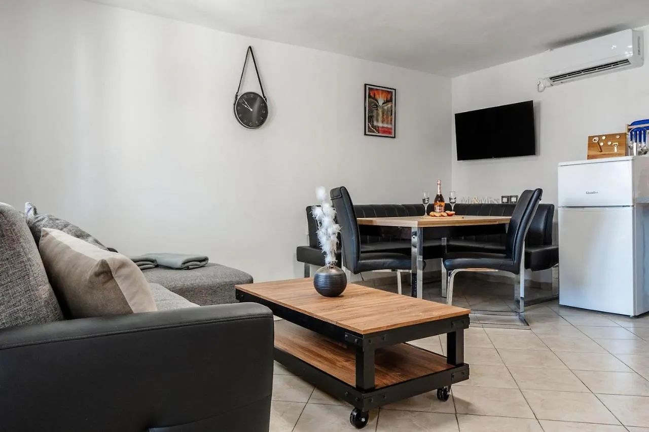 Apartments Jurcevic Vir