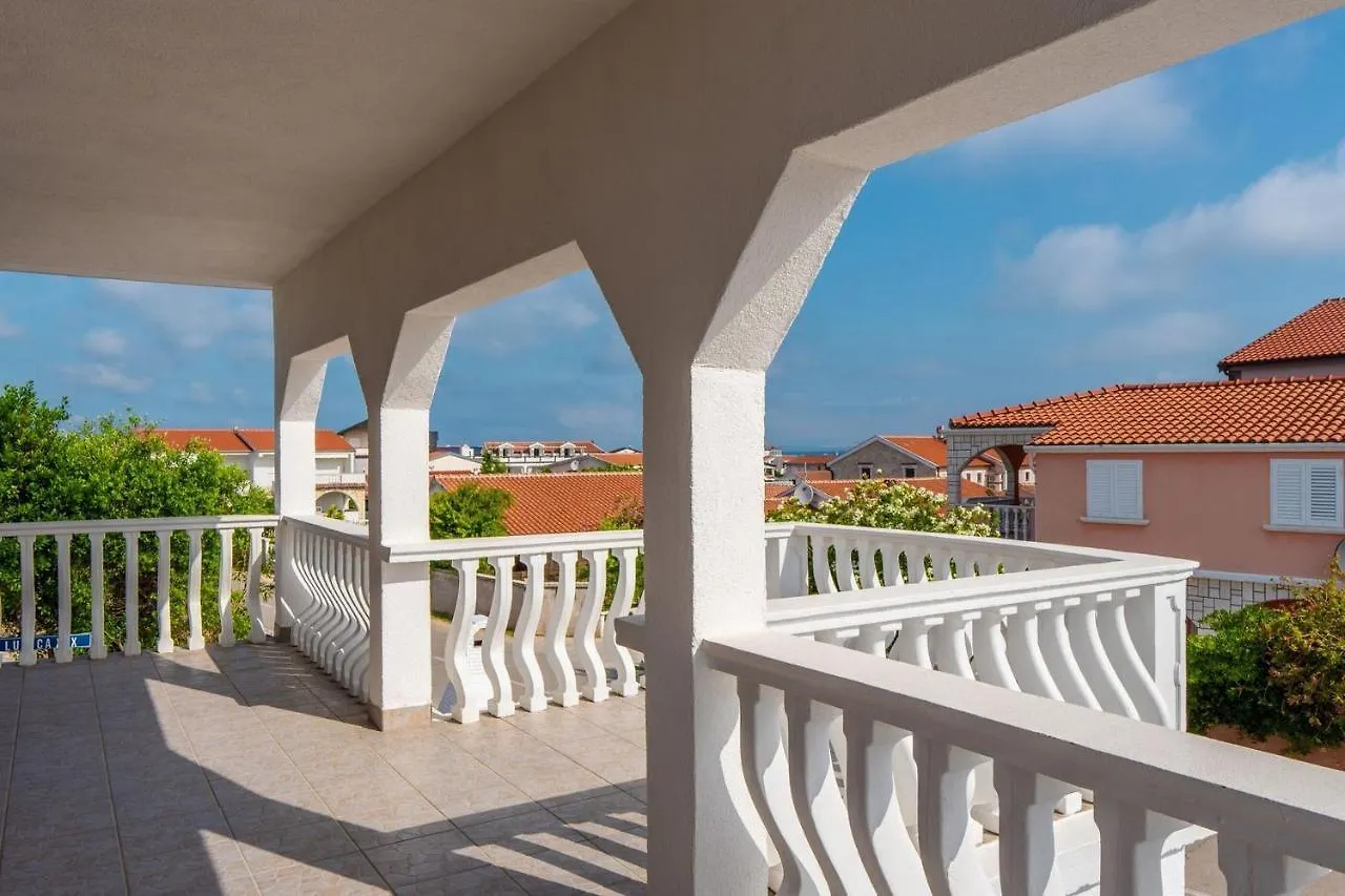 Apartments Jurcevic Vir